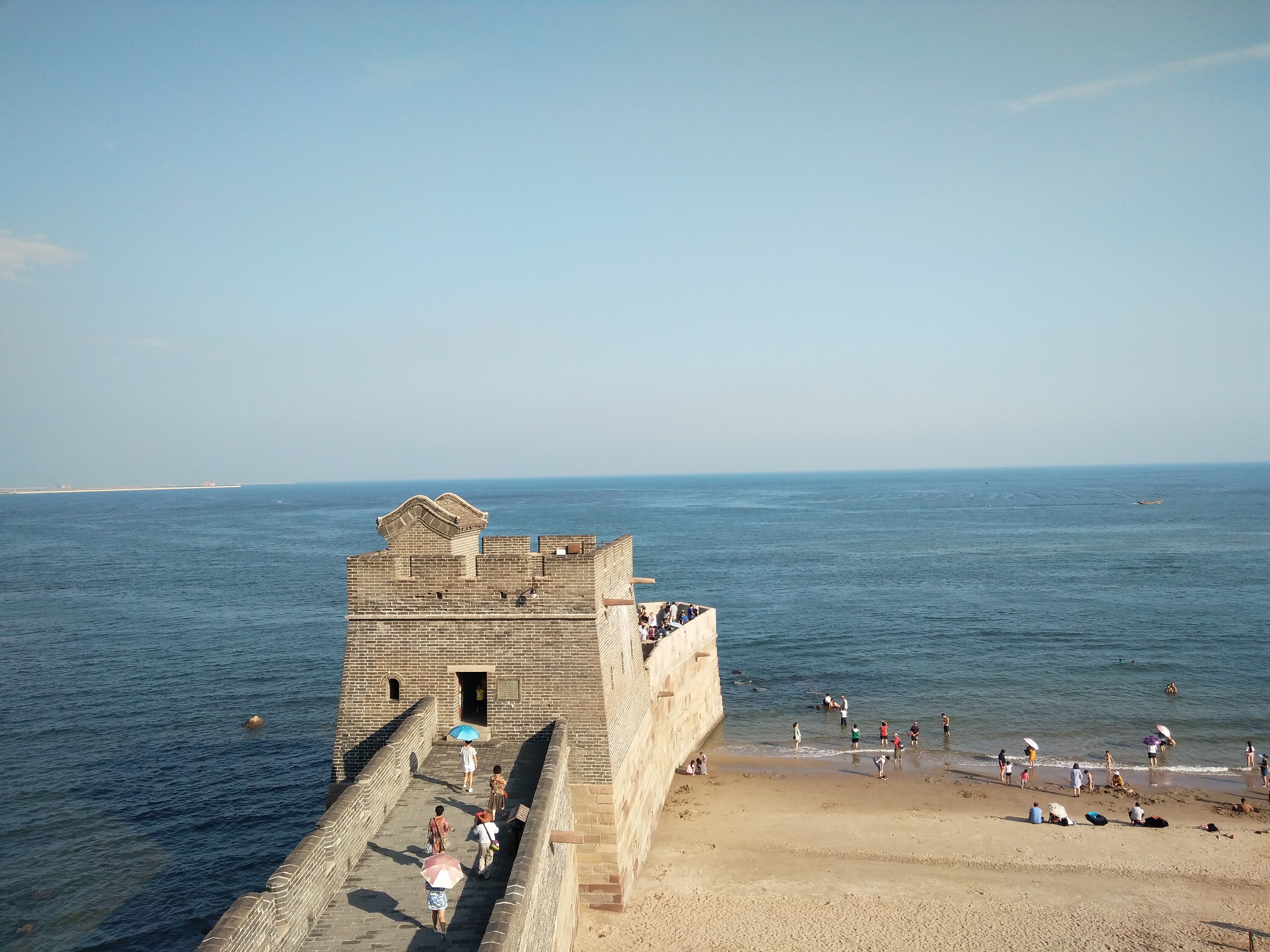 面朝大海春暖花开的秦皇岛，北方海滨风情小城