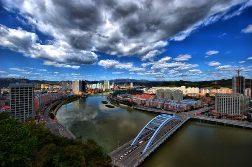 承德小城,温馨日常映照人间烟火气